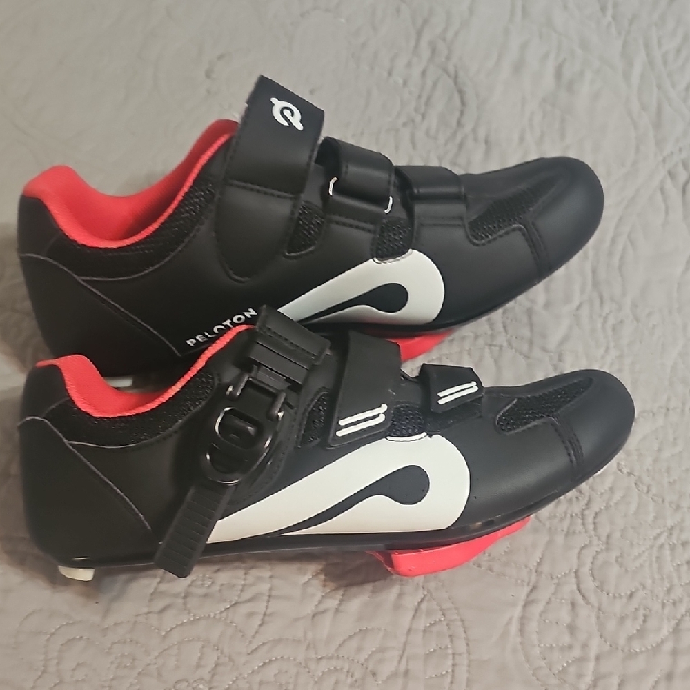 Peloton Cycling Shoes - Black and Red. Size 39